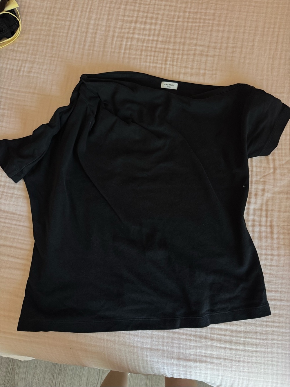 Aritzia Babaton Script Black Top